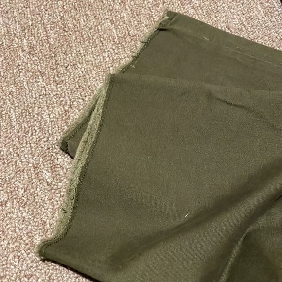 Banana Republic Girlfriend Chino. - Picture 10 of 13